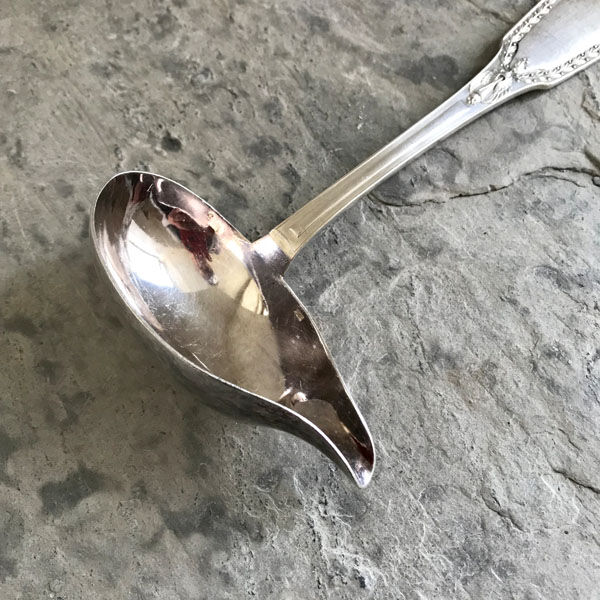 Empire Sauce Spoon, Ravinet d'Enfert