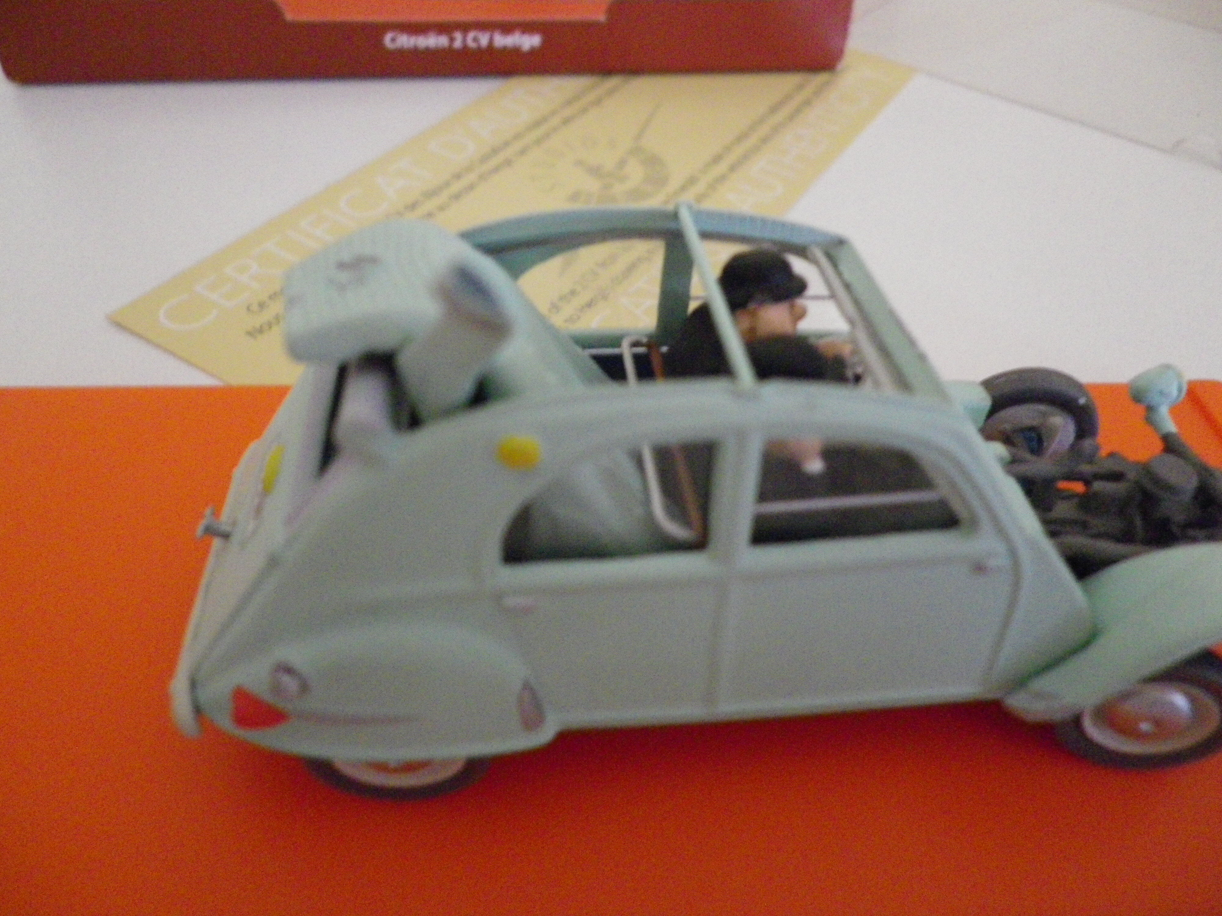 Lot of 5 Tintin collection cars, 1/43rd, original cases