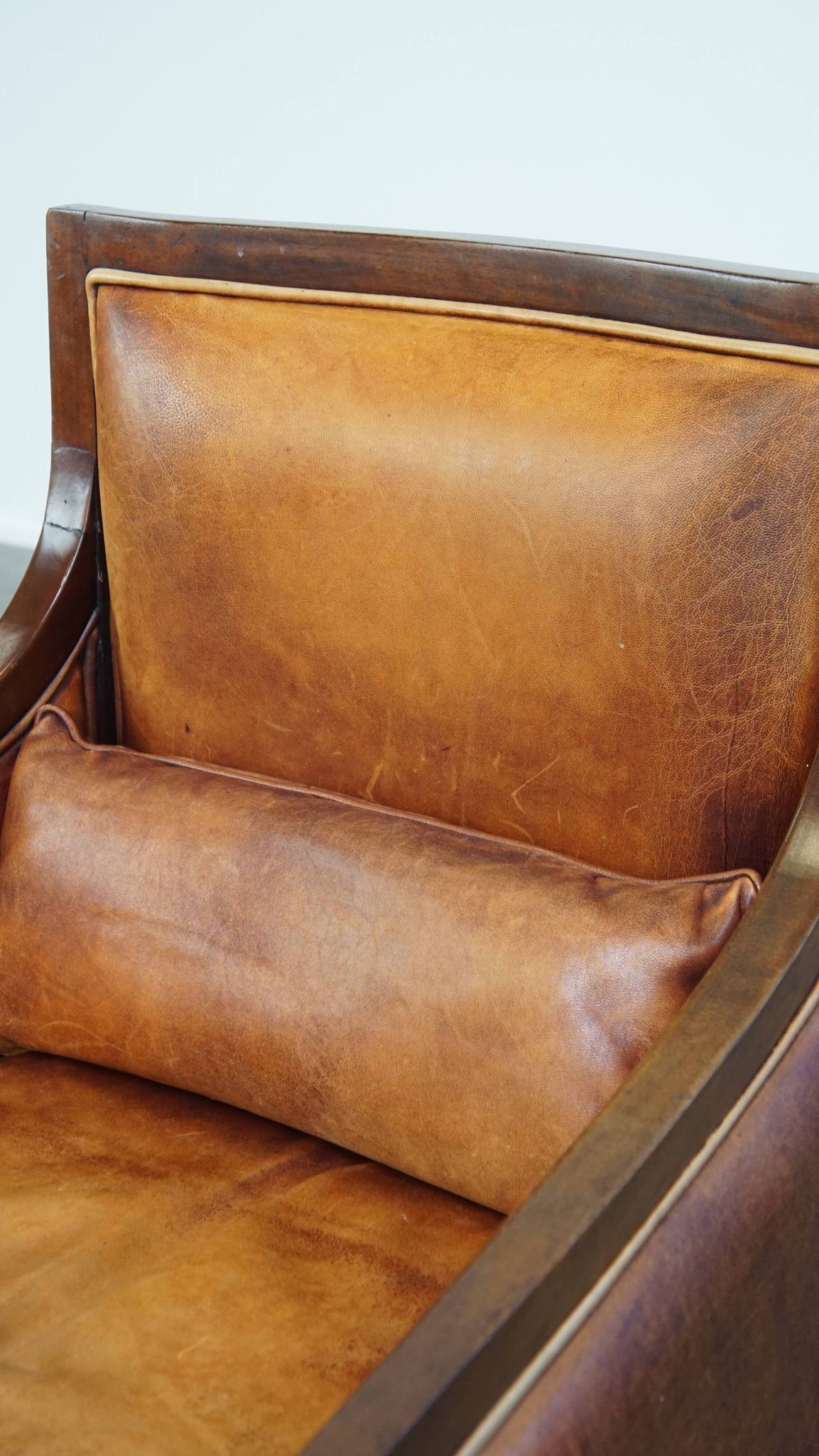 Cognac-Colored Sheepskin Leather Art Deco Design Chair Combined with Wood