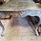Farm table