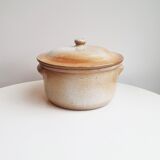 Pot in sandstone