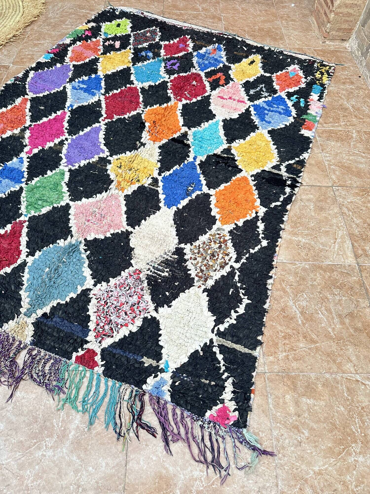 Vintage Boucherouite Berber rug: Hand-knotted Moroccan rug.