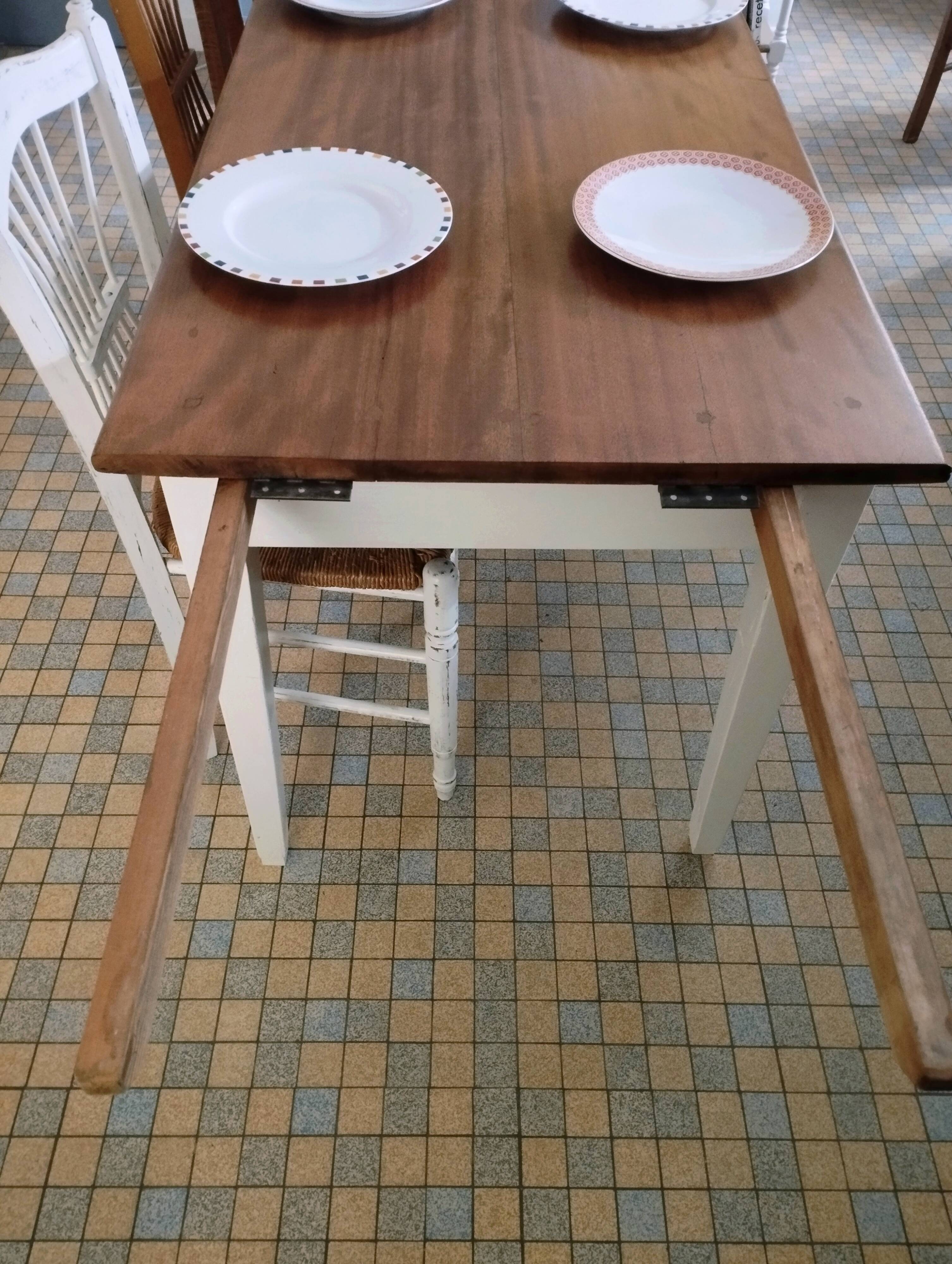 Farmhouse table with extensions