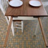 Farmhouse table with extensions