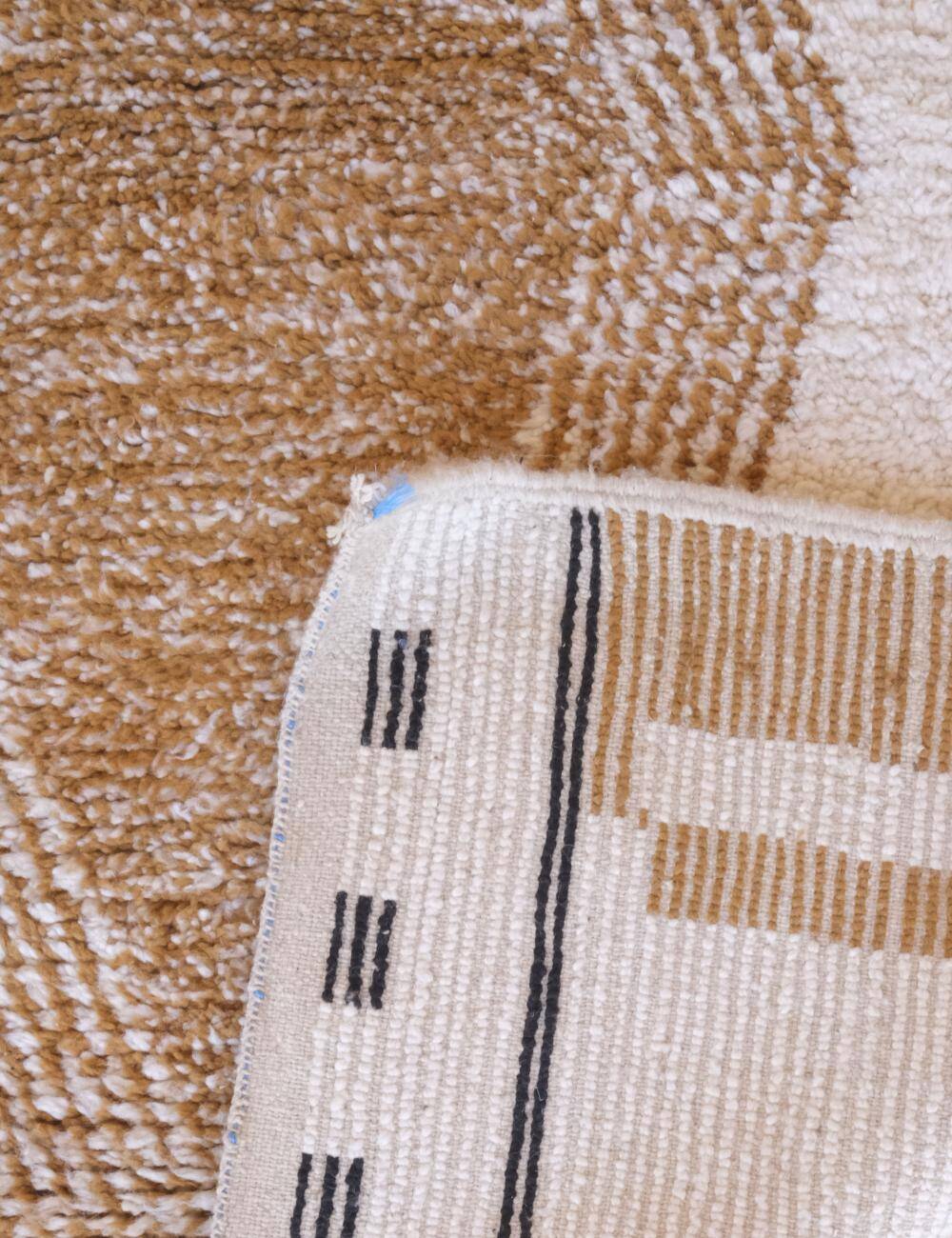 Contemporary Moroccan Atlas Rug - 266 x 221 cm