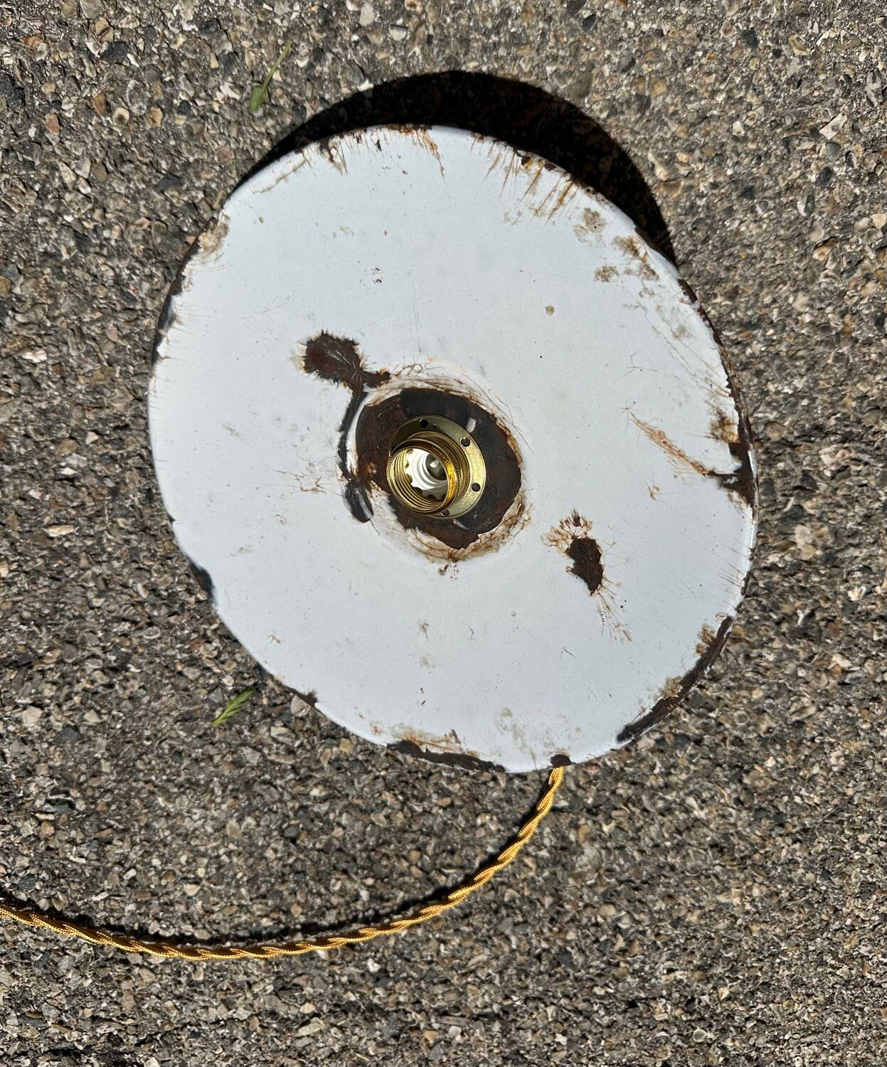 Vintage retro style enamelled sheet metal farmhouse pendant light