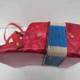 Children's accordion brand e:yuirc , marbled red color