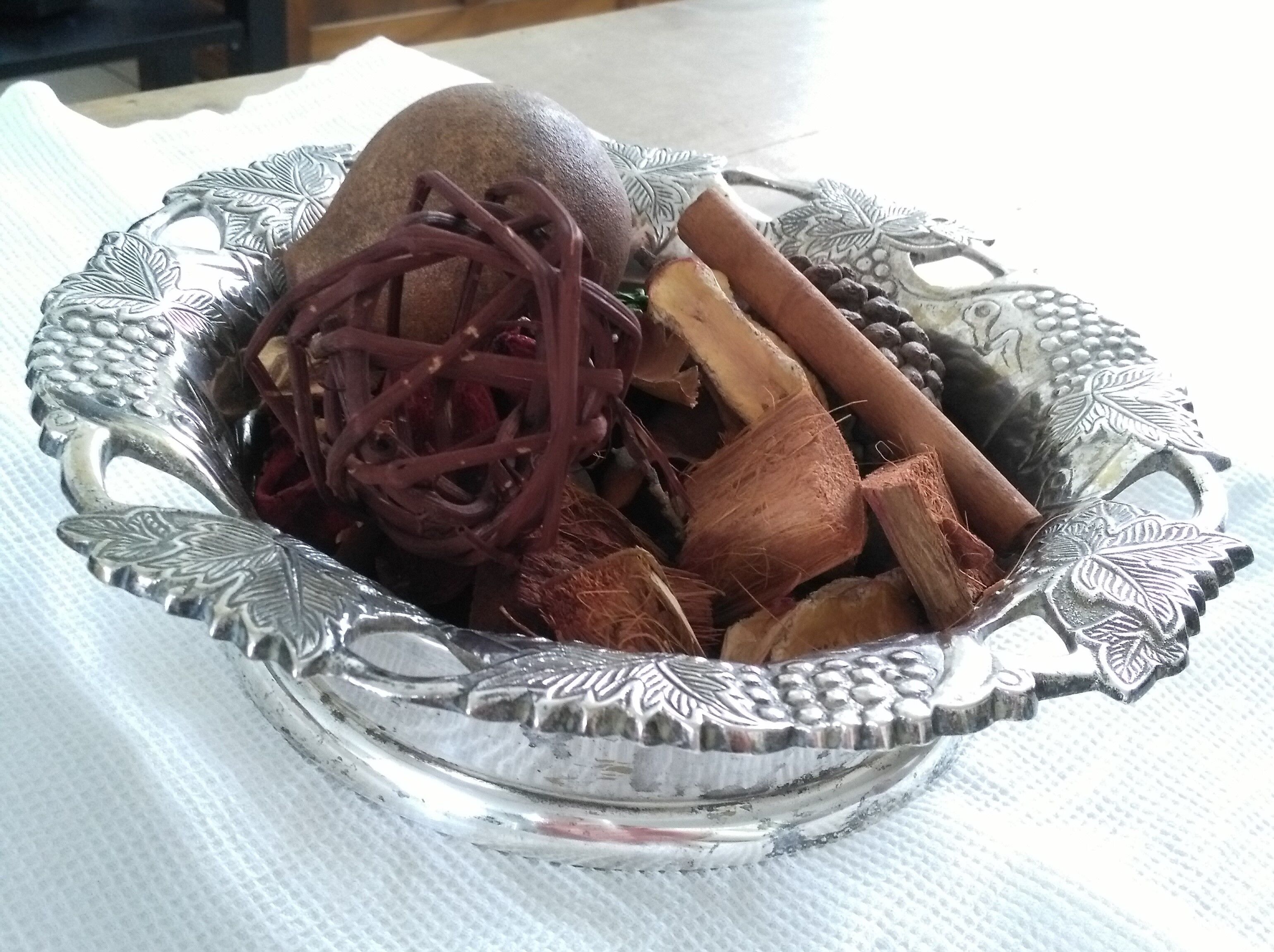 Silver metal fruit cup