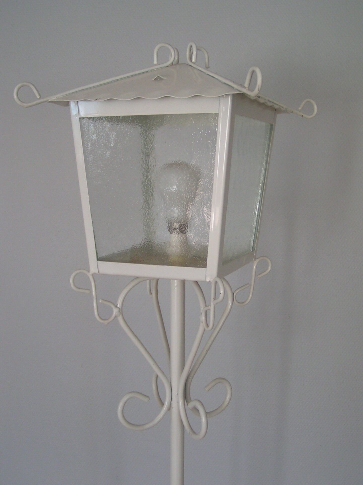 Wrought iron lamp floor