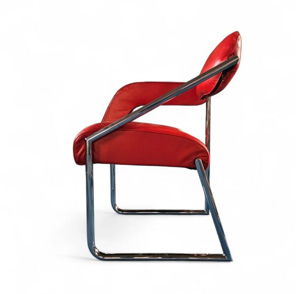 2 chaises en cuir rouge par Eileen Gray pour Alivar