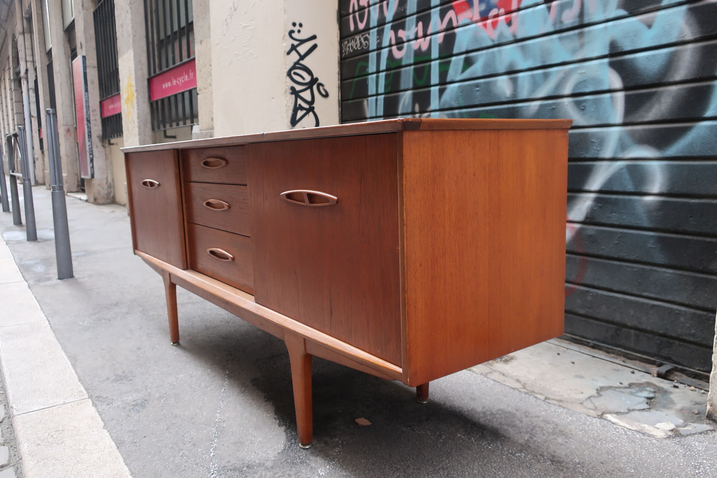 Teak sideboard of the 1960s