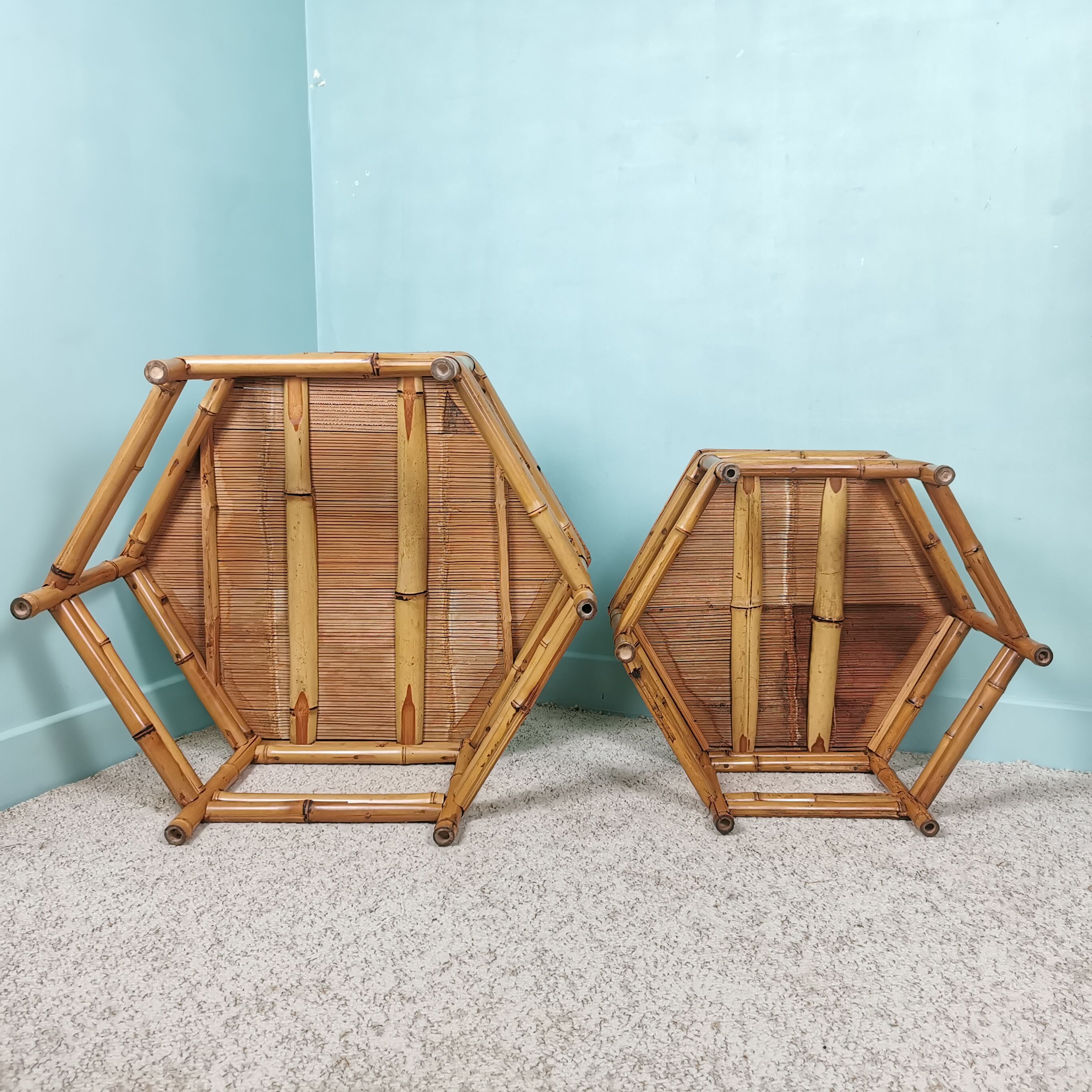 Set of 2 bamboo coffee tables