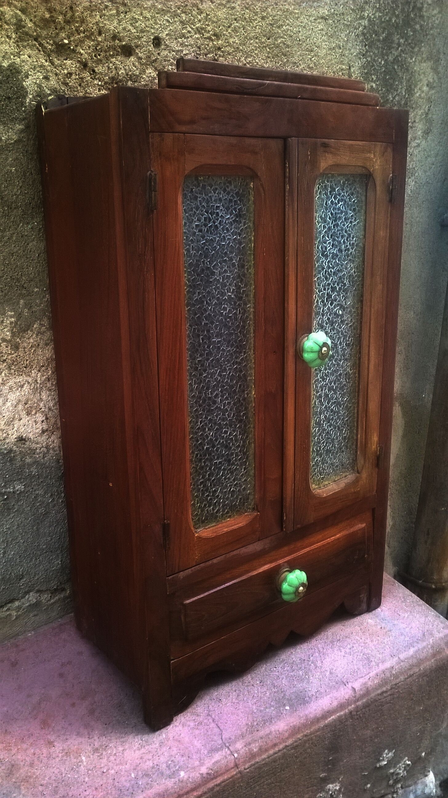 Small Art-Deco wall showcase