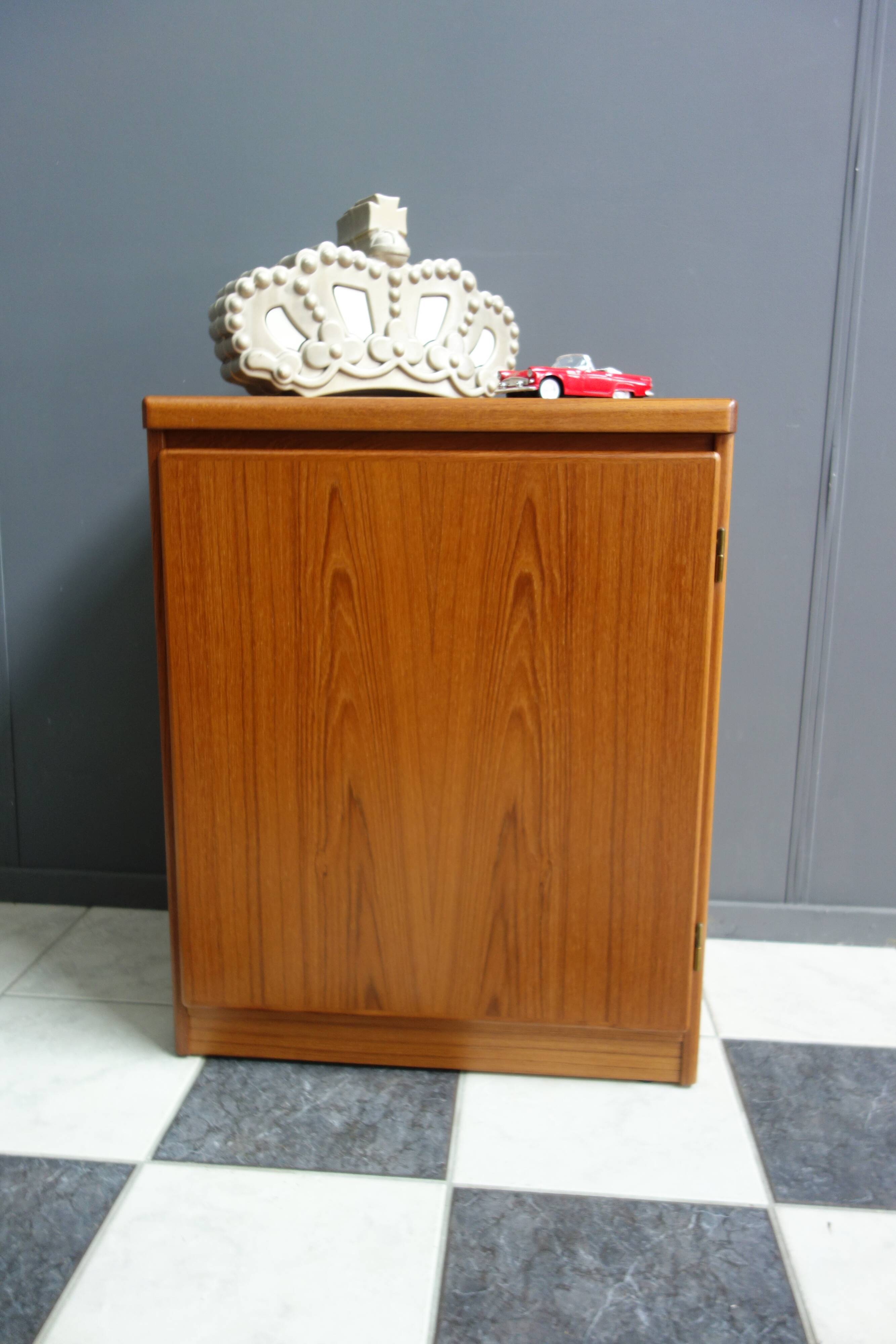 Teak danish cabinet 1 door, Scan-Flex Denmark