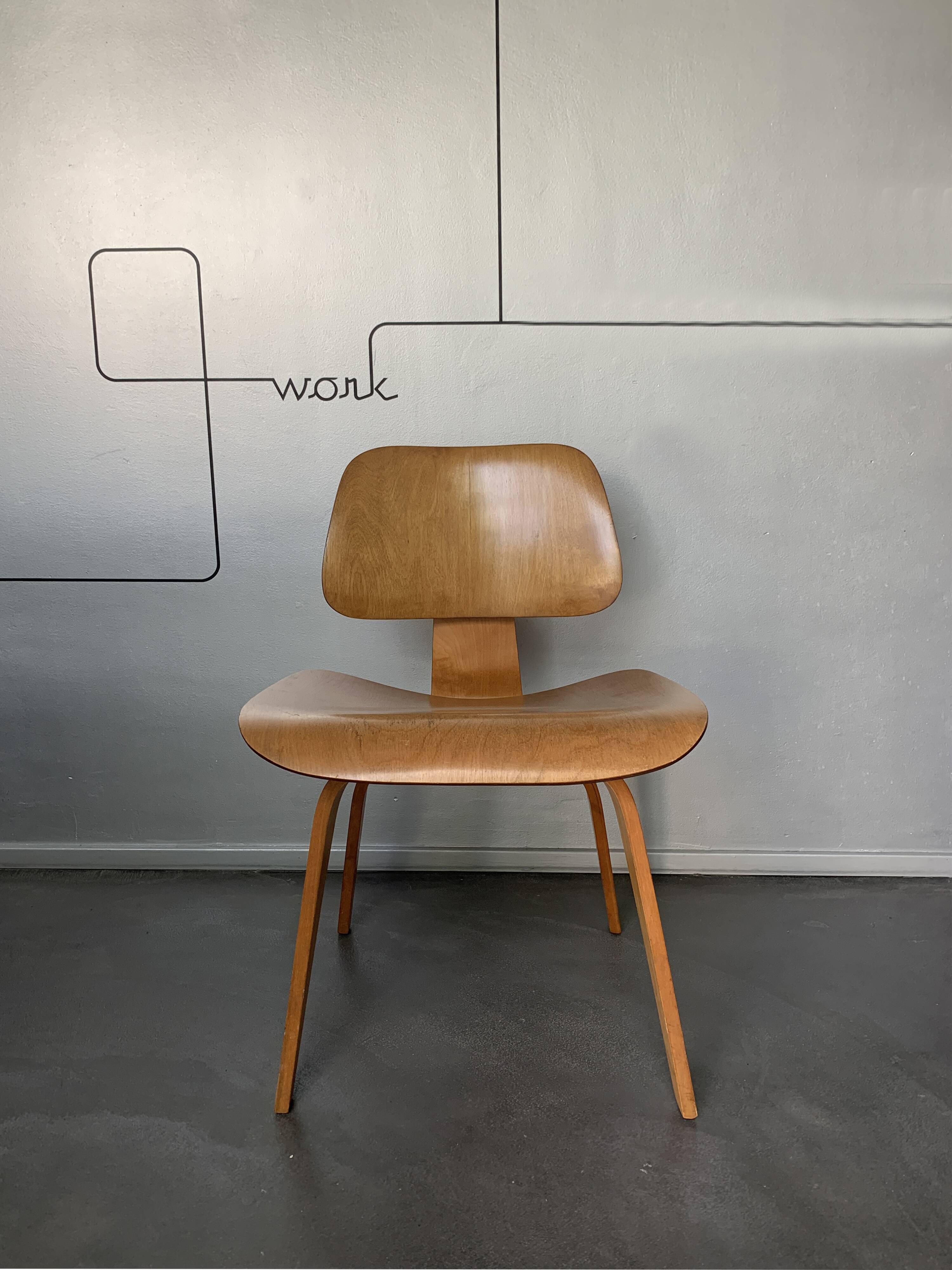 DCW Maple Chair, Charles & Ray Eames for Herman Miller, 1950s