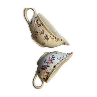 Pair of Chinese porcelain saucières, early nineteenth century