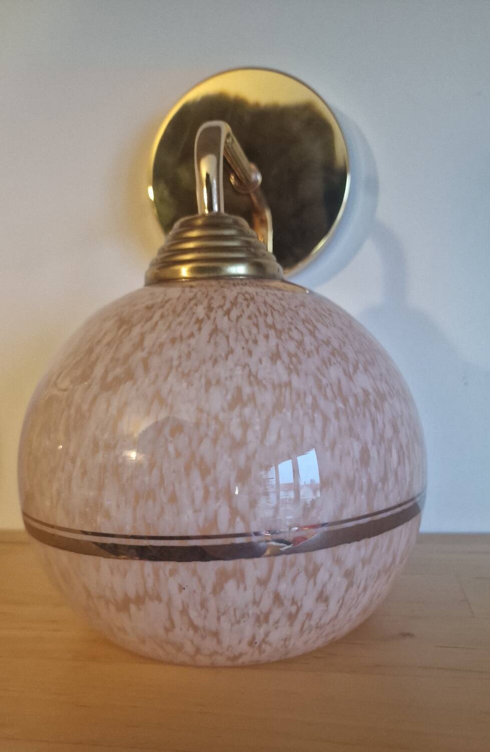 Art Deco wall light pink ball in Clichy glass with silver edging