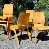 Set of 6 stackable Scandinavian wooden bistro chairs