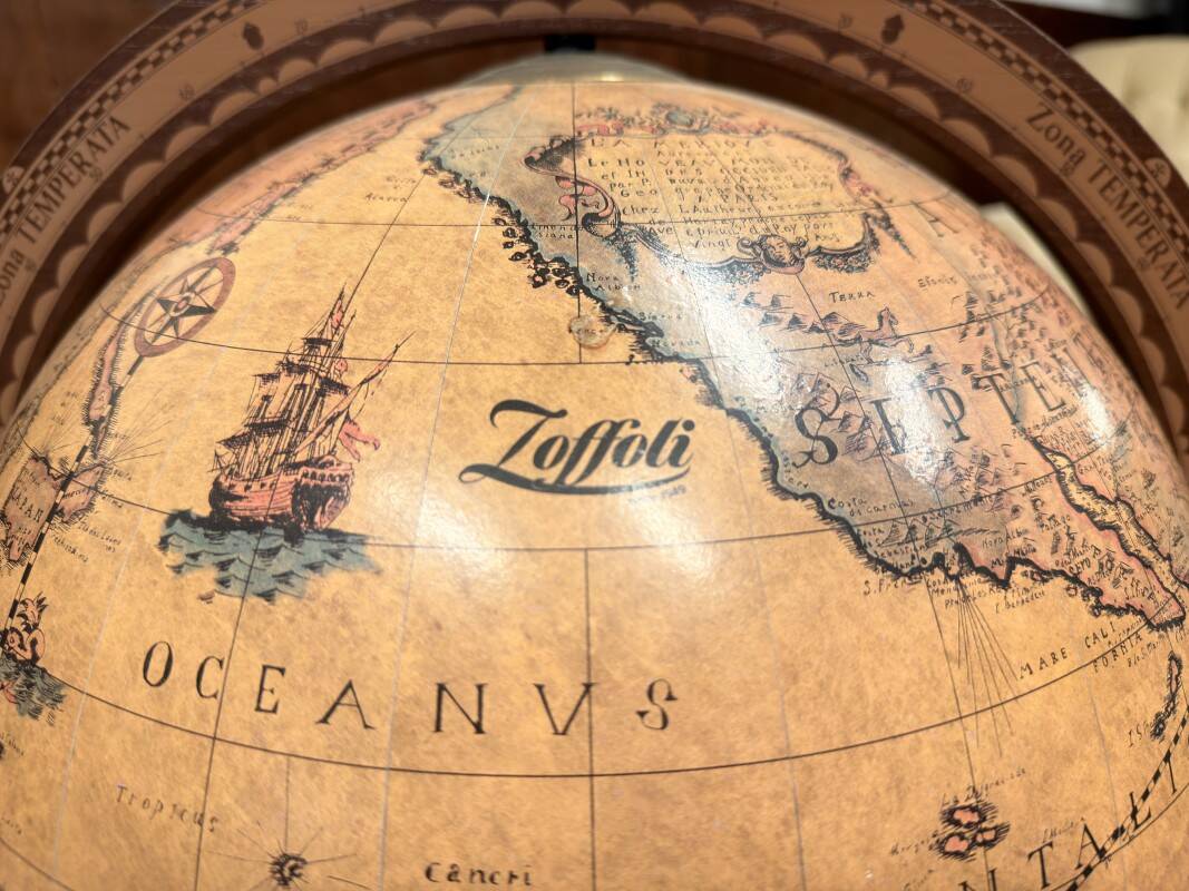 Classic Italian Zoffoli Floor Globe Bar