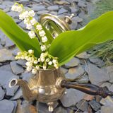 Chocolate maker in silver metal