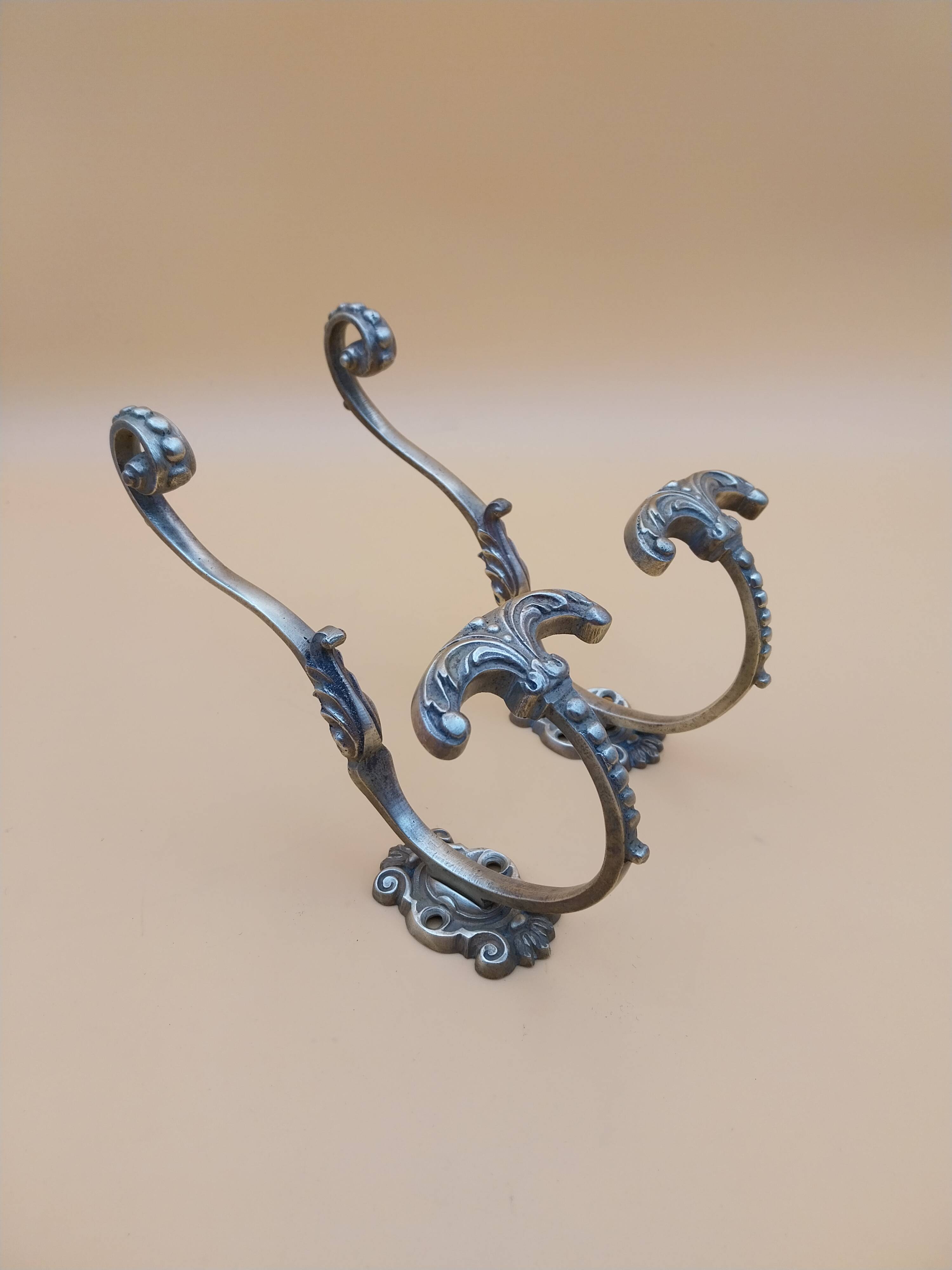 2 patères en bronze massif