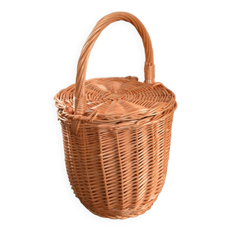 Panier en osier avec couvercle