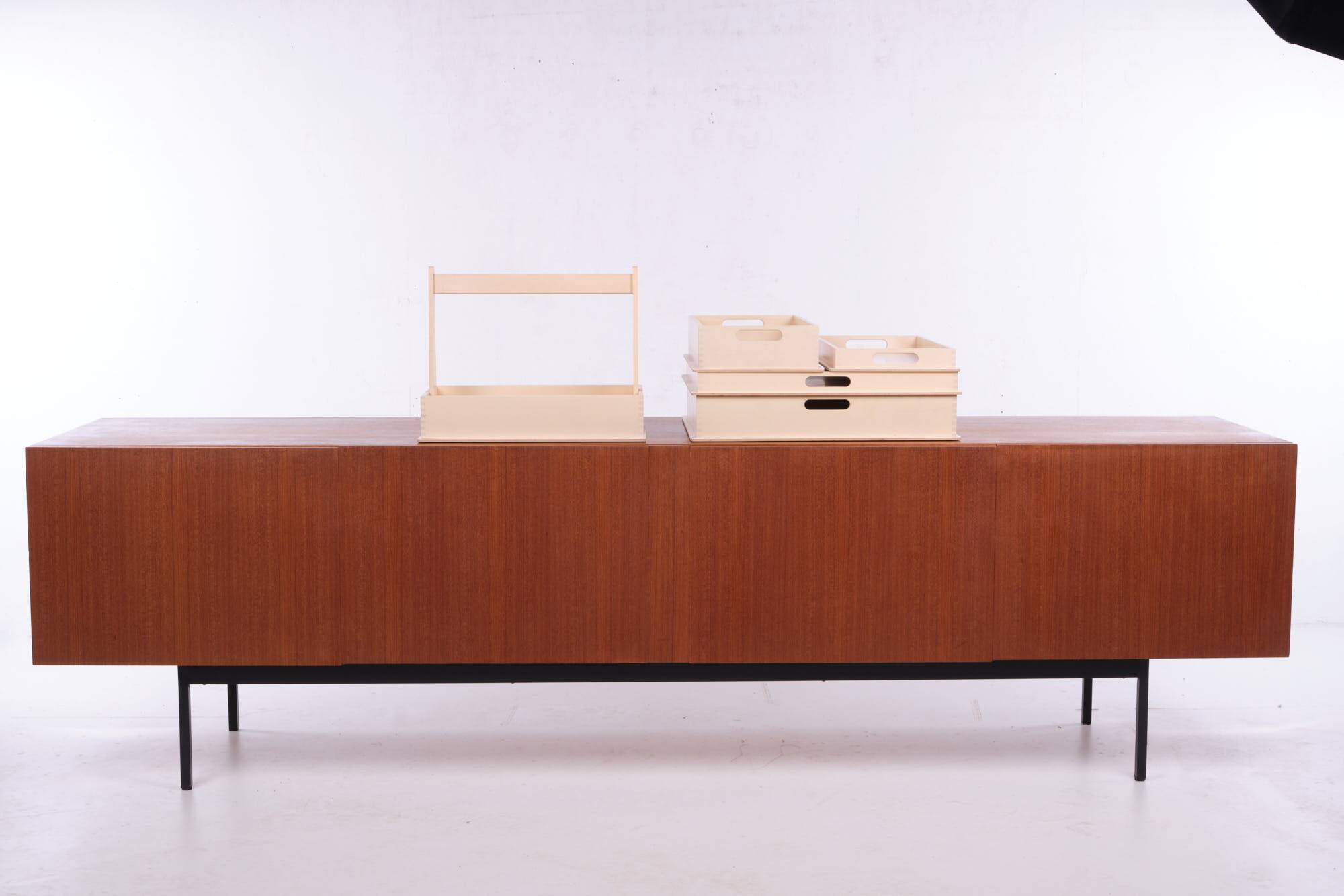 Buffet B40, by Dieter Wäckerlin for Behr. Teak wood.