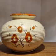 Vase poterie fleurie