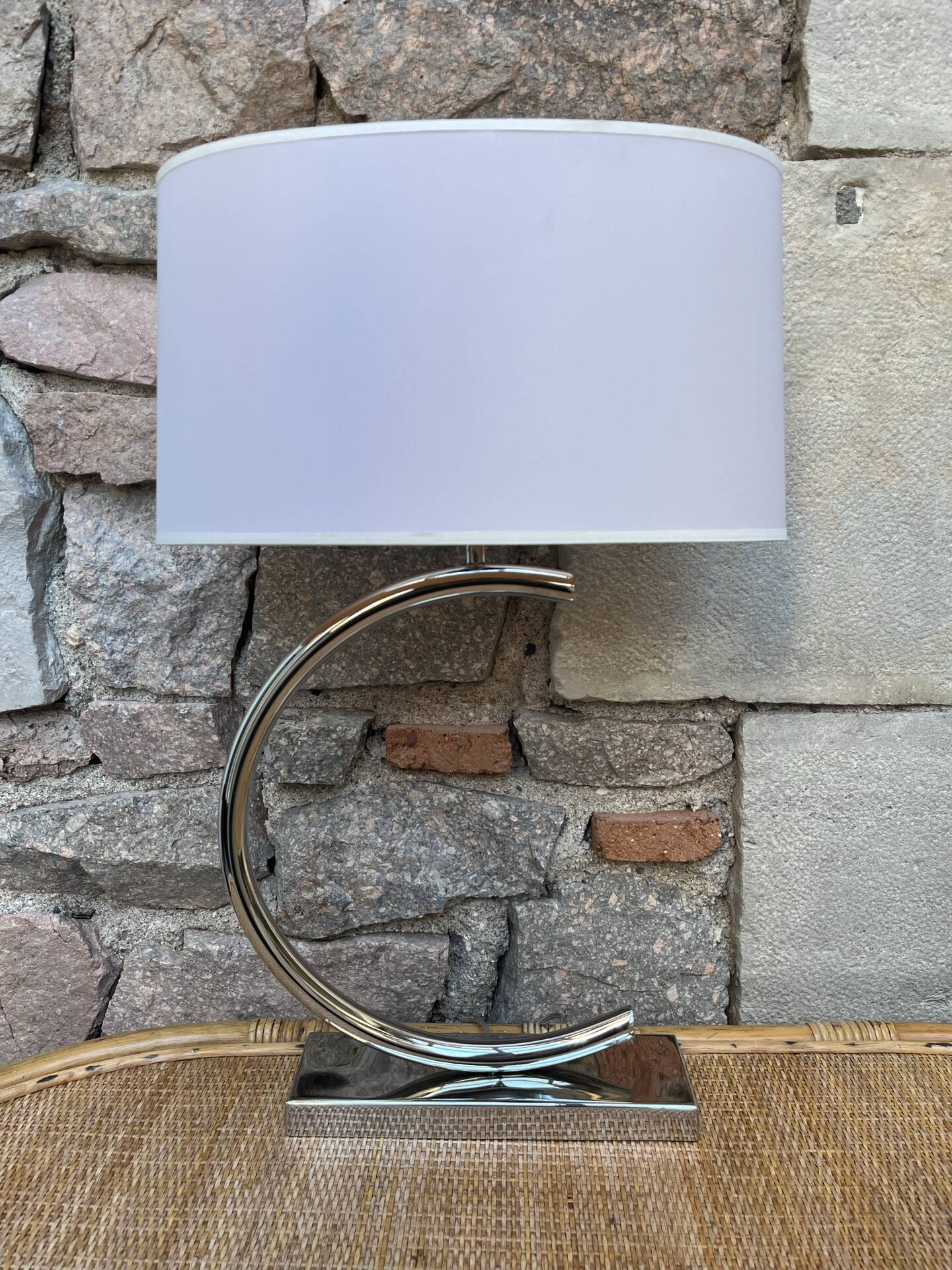 Lampe à poser métal contemporaine