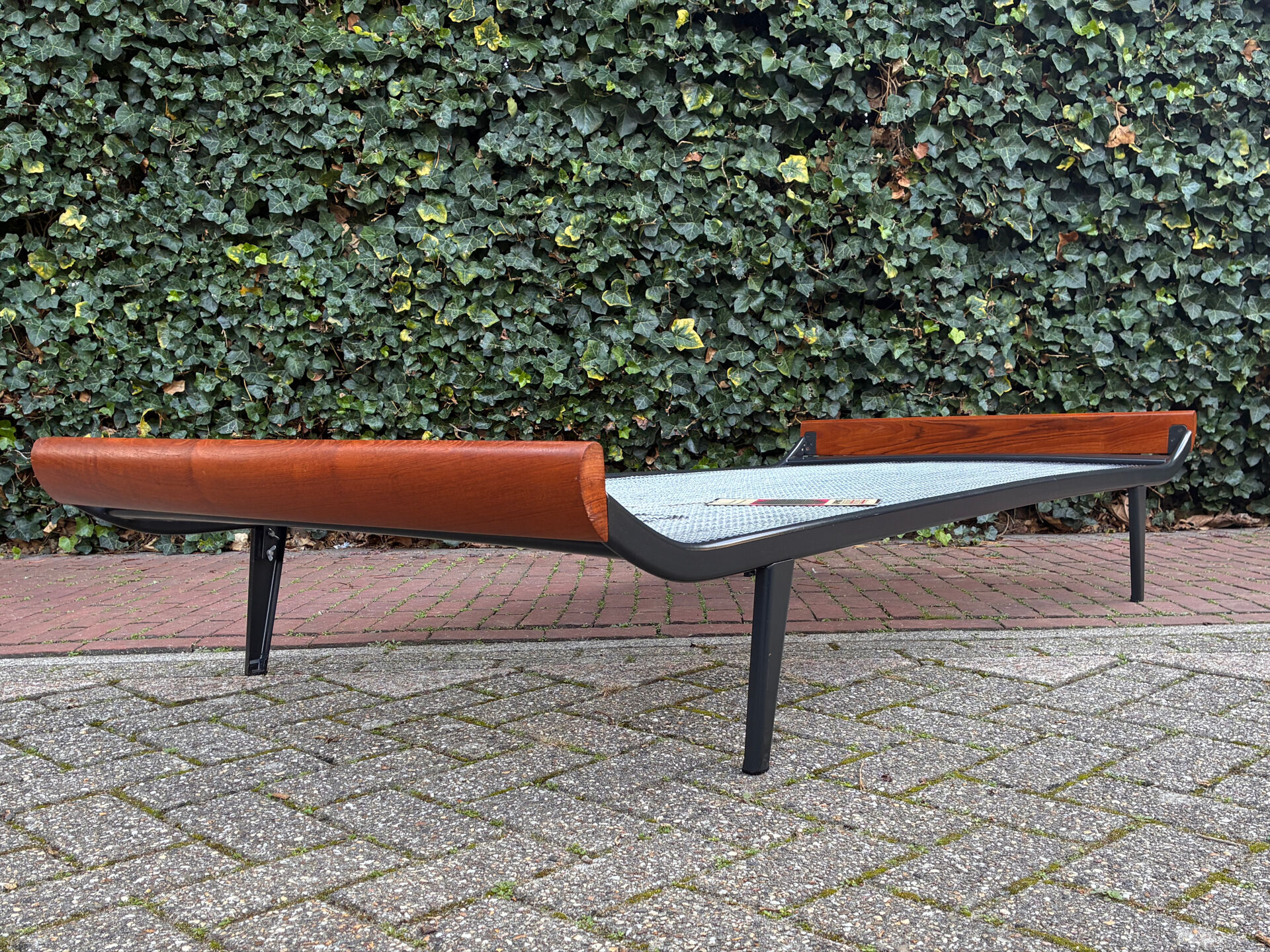 Cleopatra Rest Bed Auping Dick Cordemeijer