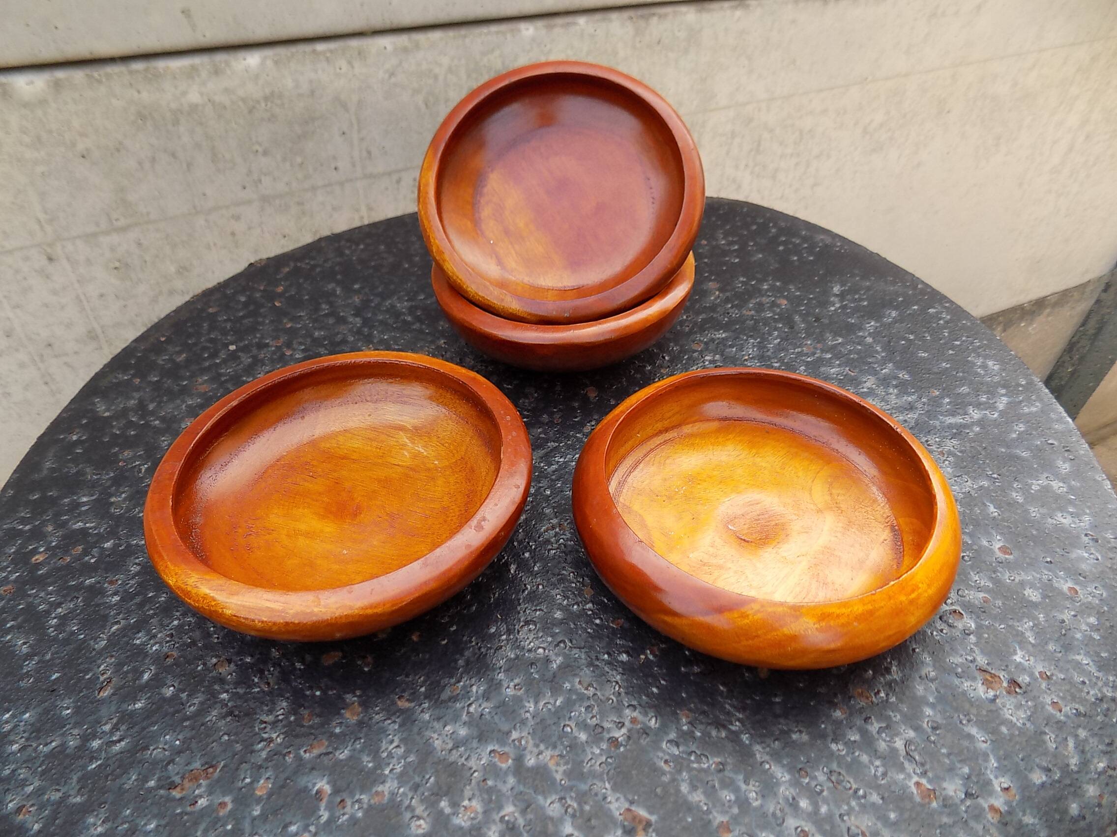 Set of 4 wooden bowls - cups