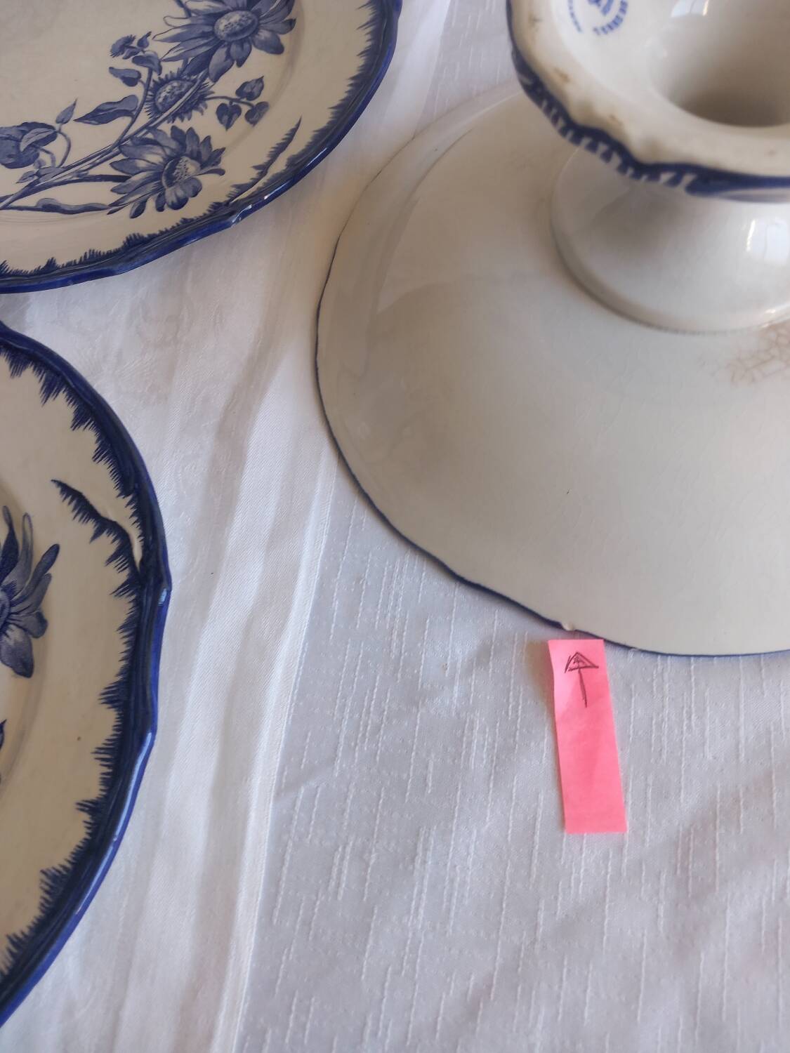 Elegant antique set in fine porcelain from Creil &