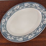 Ancien plat ovale Manufacture Impériale et royale Belgium modèle Nimy