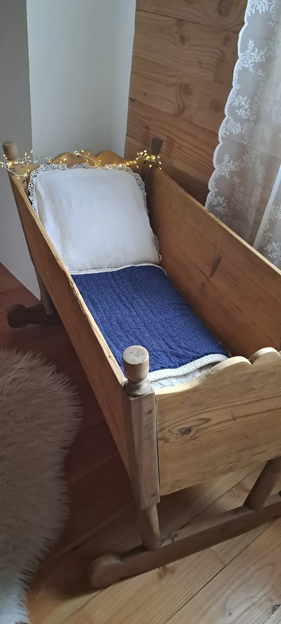 Antique pine cradle