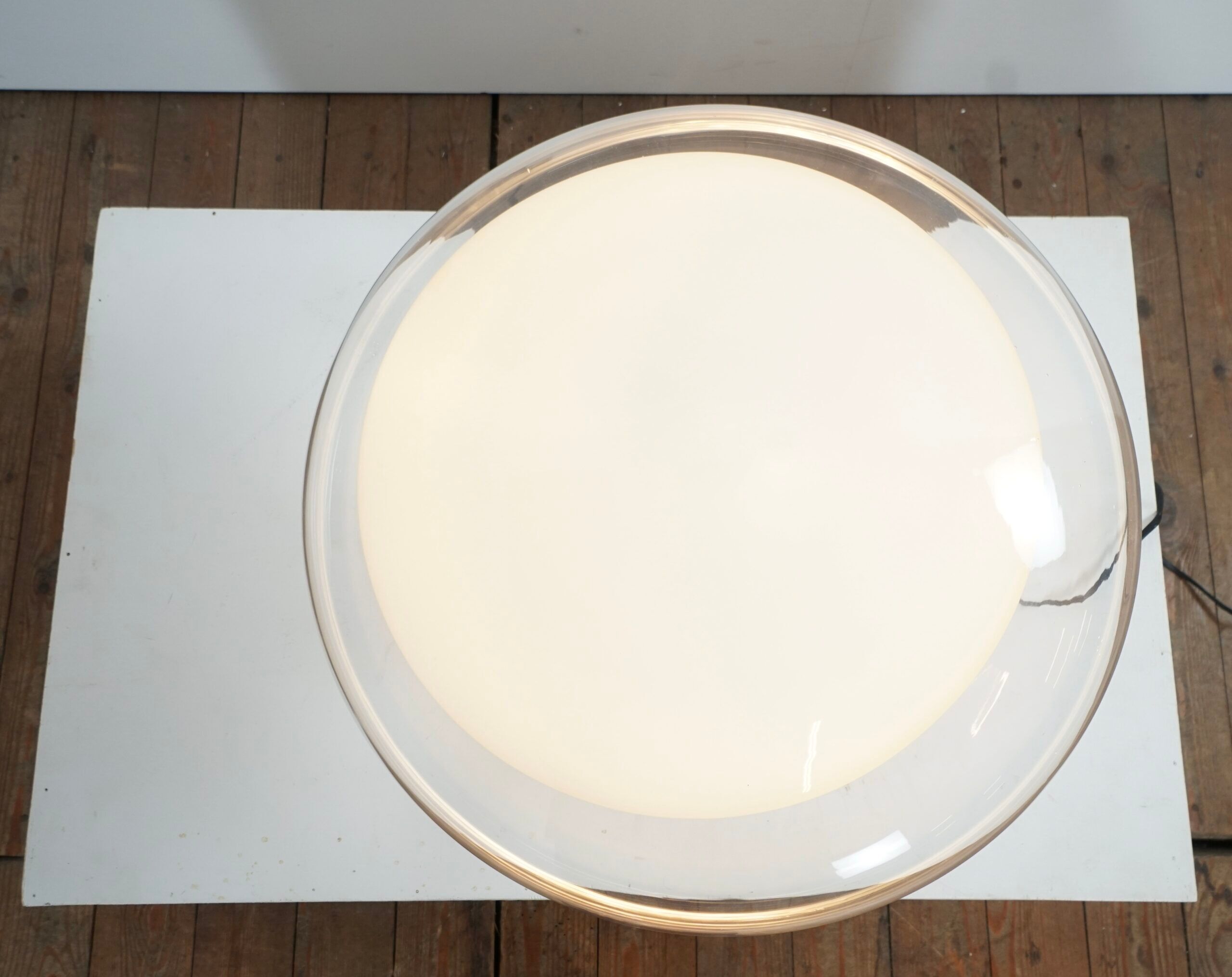 Postmodern table lamp by Leucos