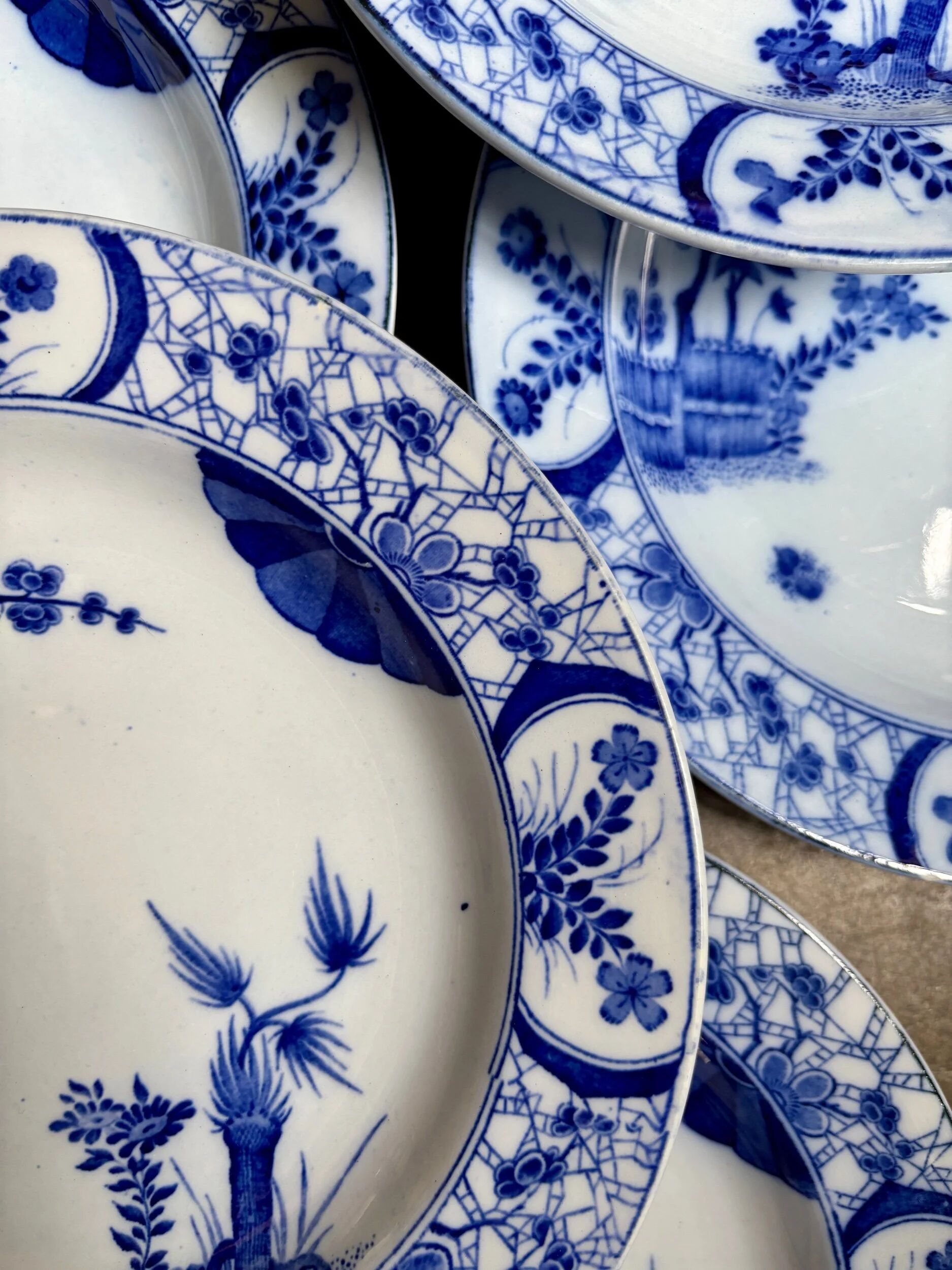 6 deep plates Creil & Montereau in blue ironstone, "Japan" service.