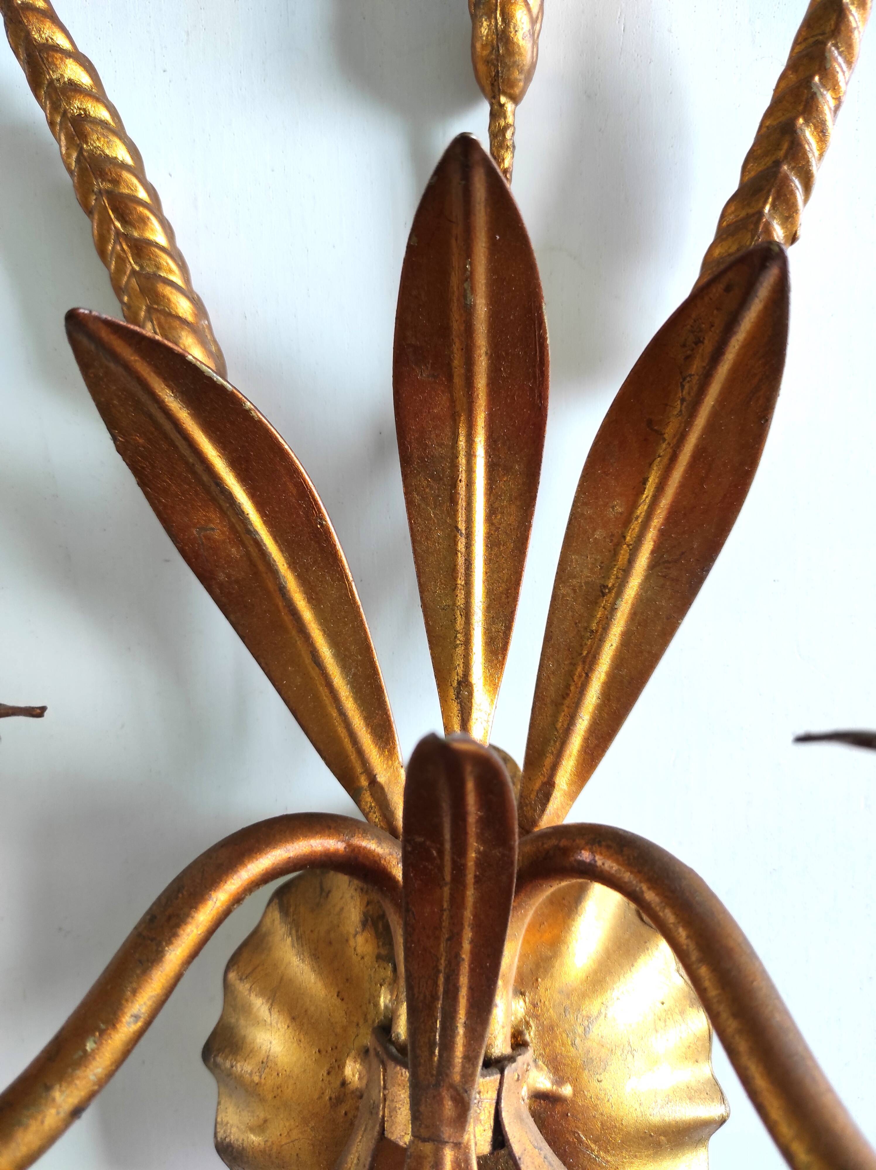 Pair of wall lights with ears of wheat decor