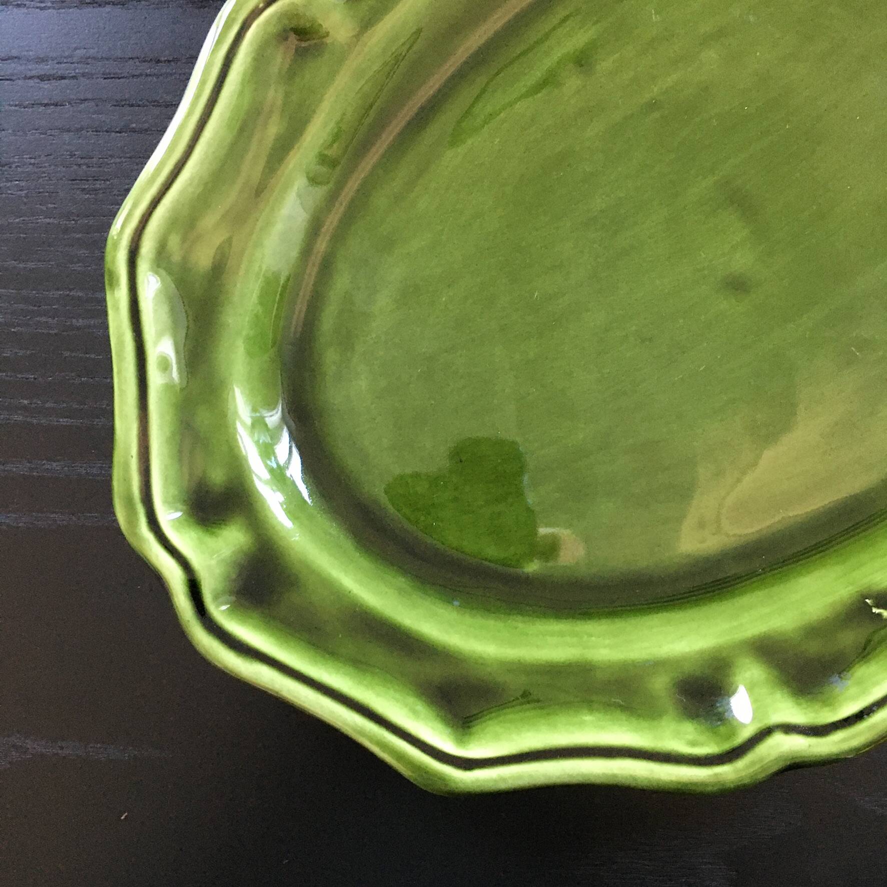 Provençal olive green dish