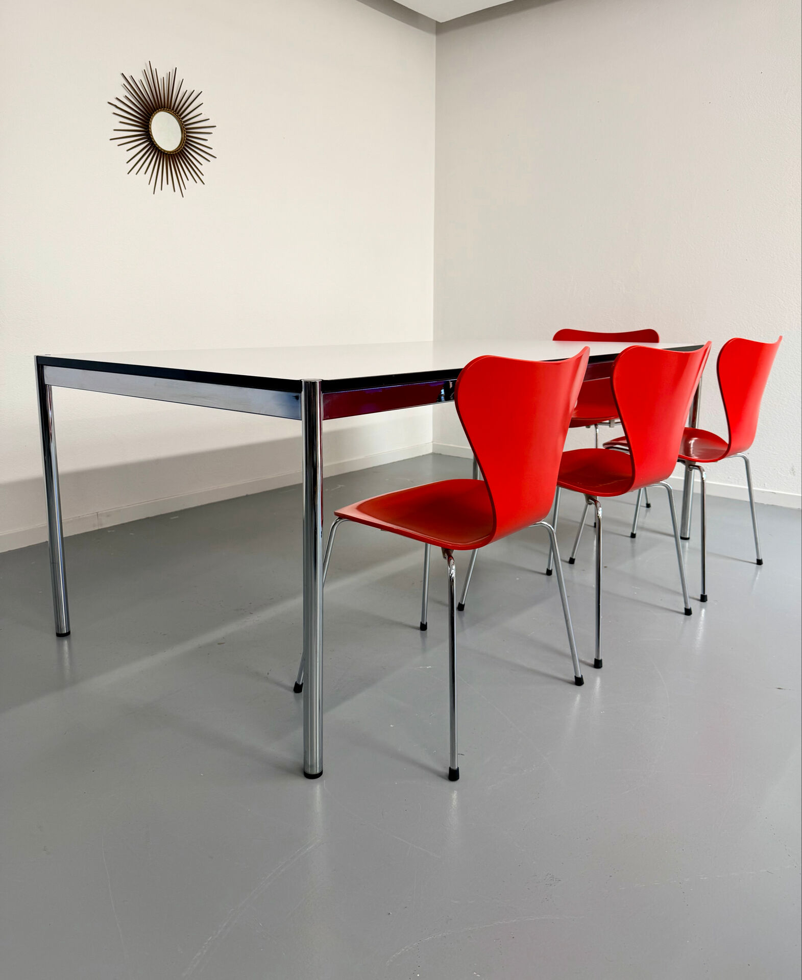 Lot of 4 chairs Series 7 model 3107 design Arne Jacobsen /Fritz Hansen