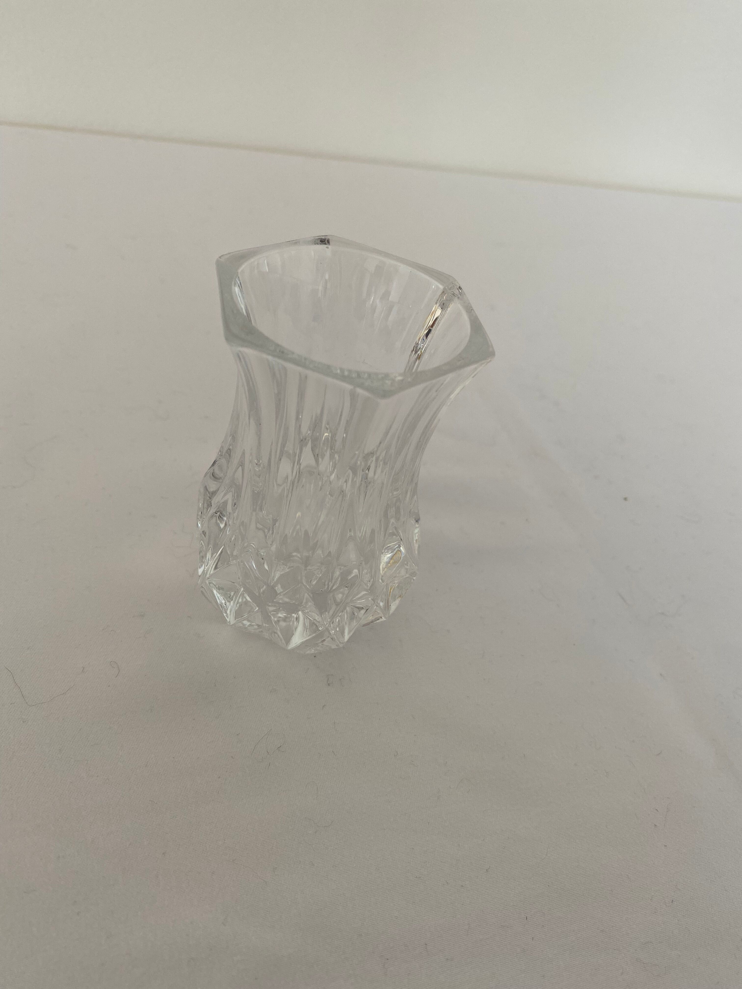 Mini soliflore chissed glass vase