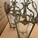 Paire de suspensions bronze et verre