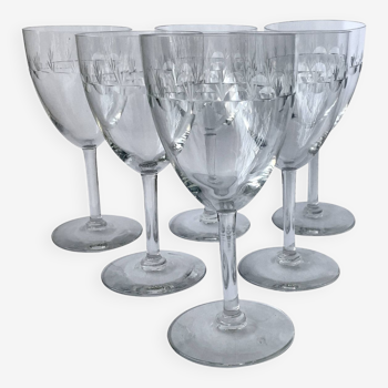 Verres à pied en cristal ciselé