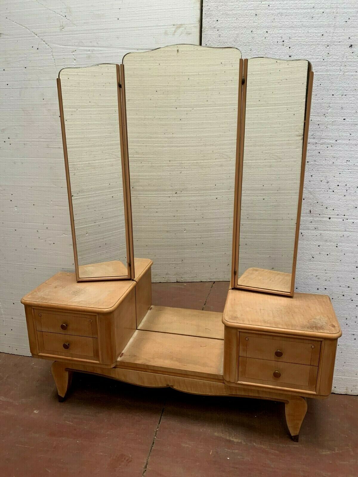 Coiffeuse Art Déco a miroir tripthique en placage de bois clair XX siècle