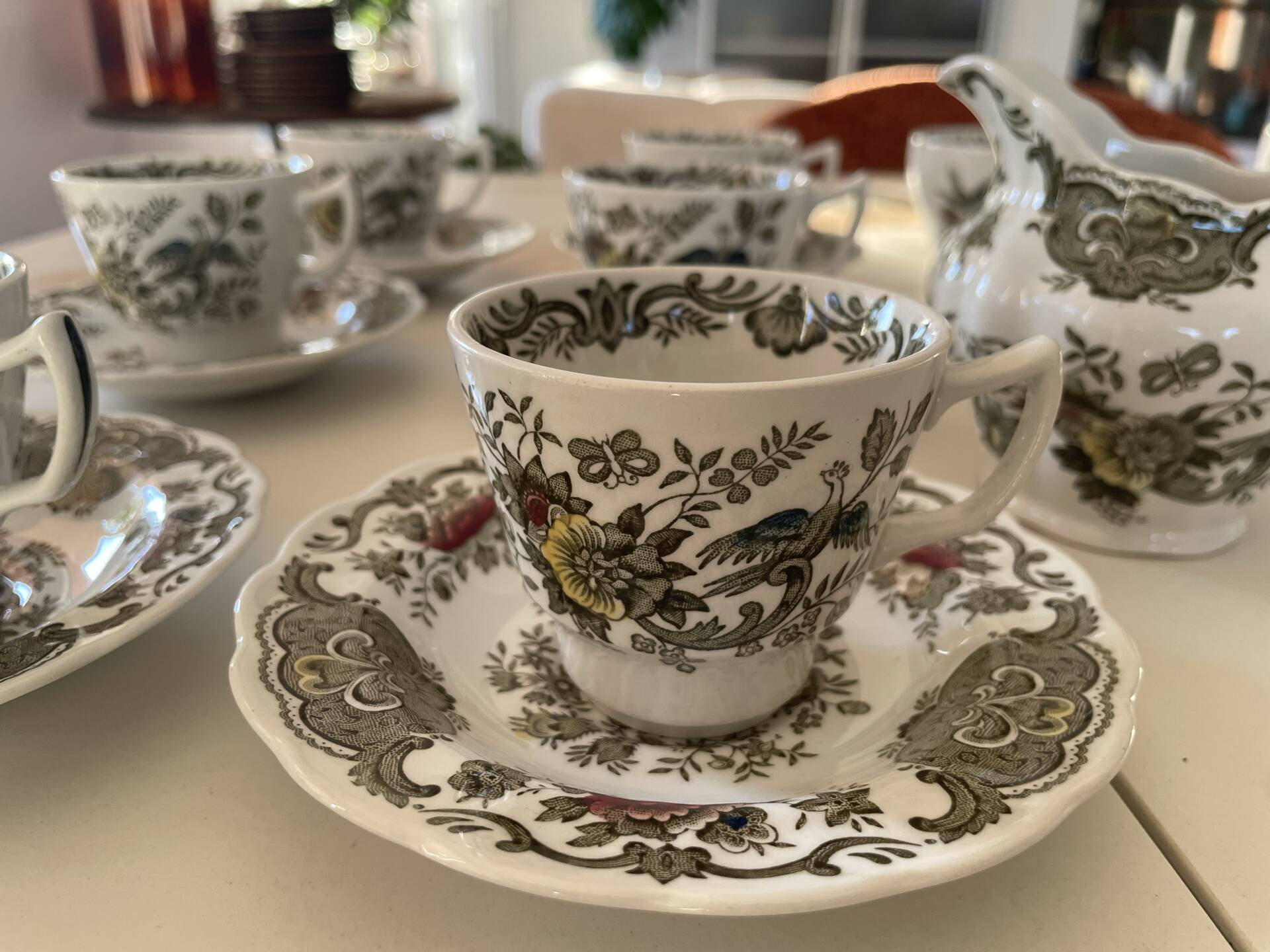 Windsor tea service Ridgway Staffordshire English earthenware, 6 cups