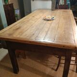 Farm table