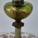 Lampe ancienne à pétrole en verre émaillé signée matador brenner