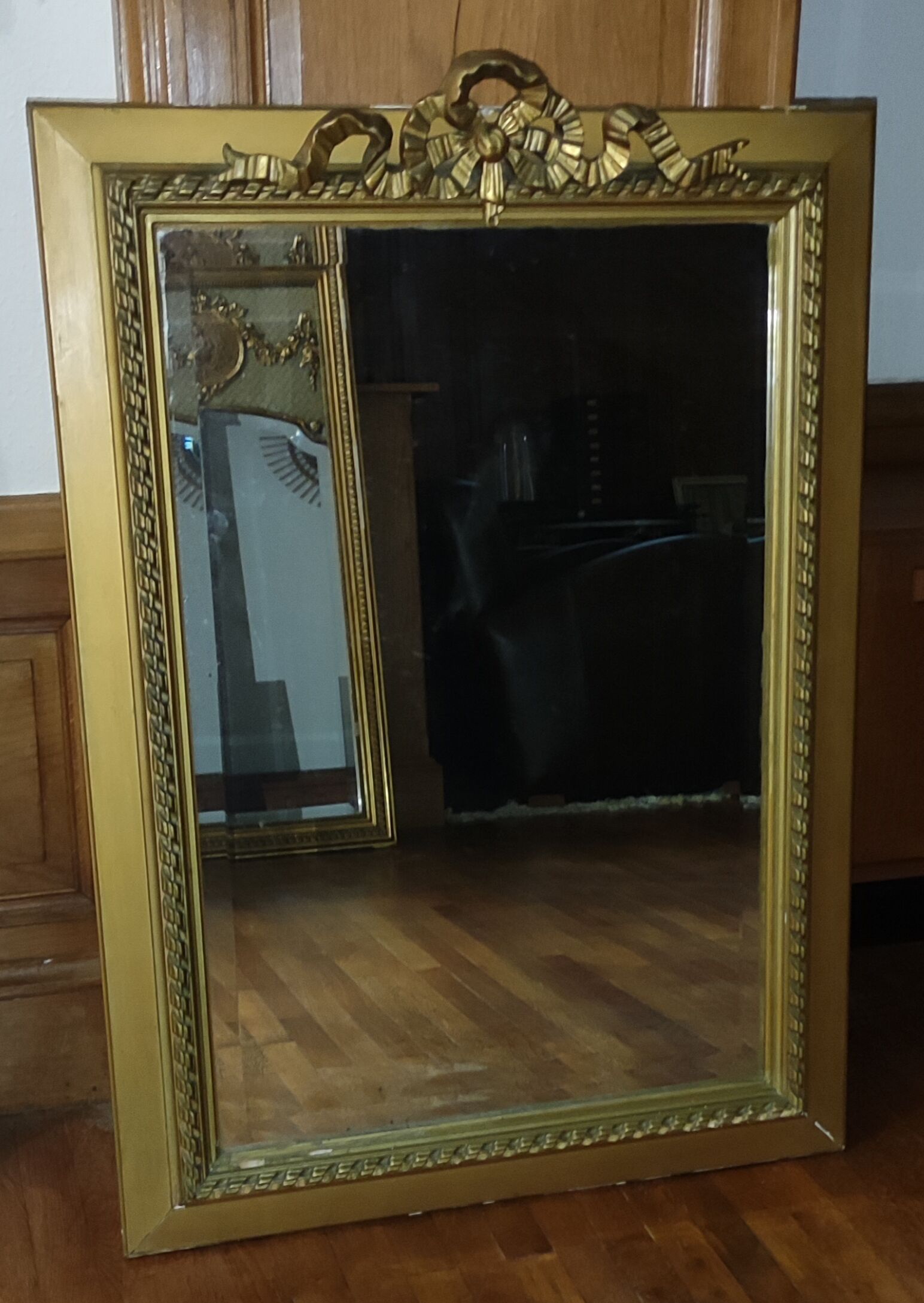 Old Large golden mirror/knot decoration 76x102cm