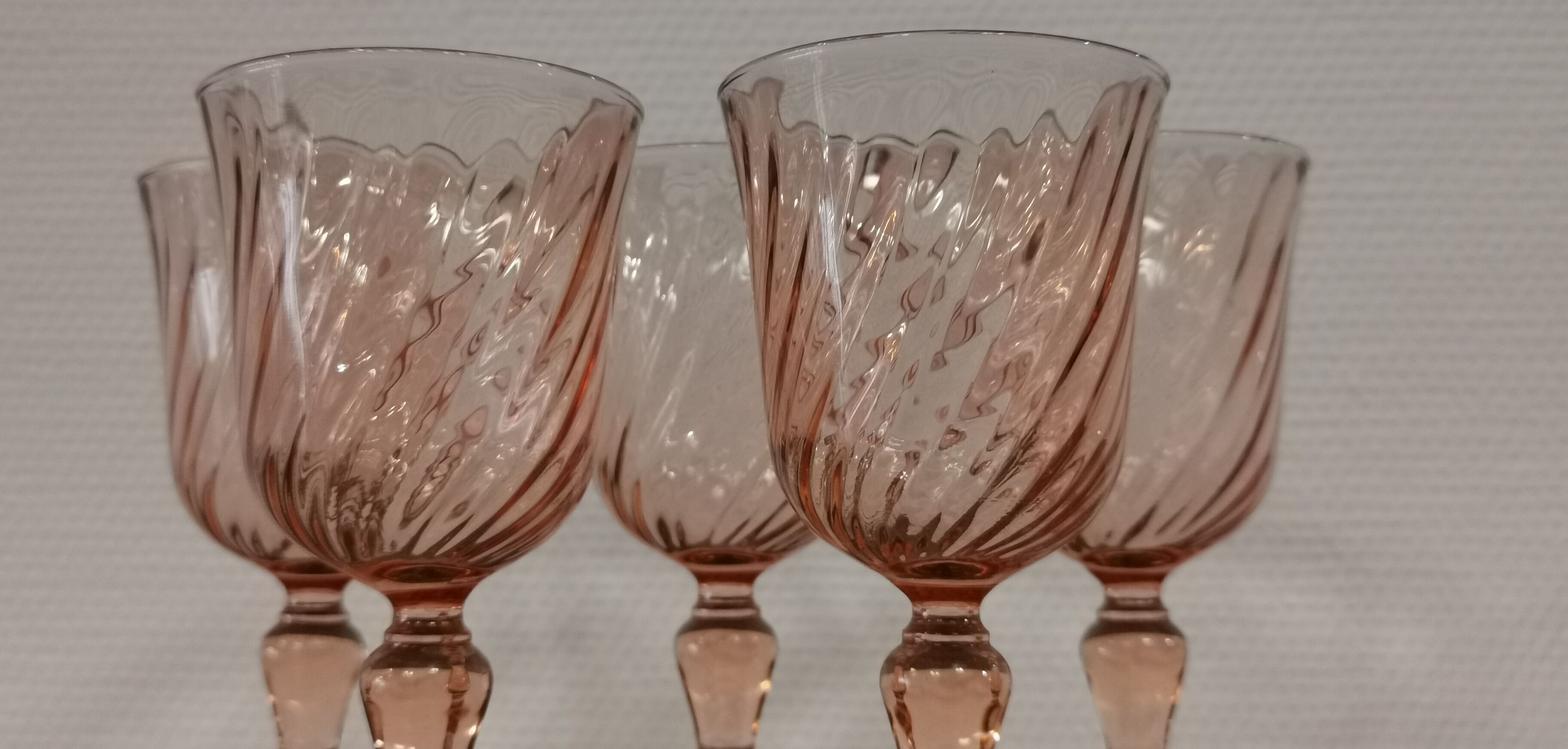 Set of 5 pink twisted water glasses "Rosaline" Luminarc France