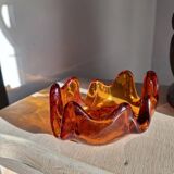Amber glass pocket emptier