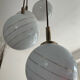 Lustre cascade de globes opaline des années 70